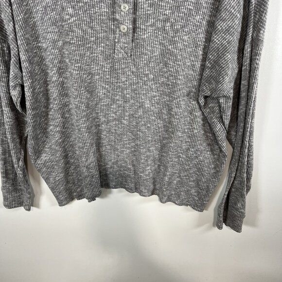 American Eagle Women’s XL Grey Ribbed‎ Long Sleeve Henley Classic Cozy Oversized - Picture 4 of 8